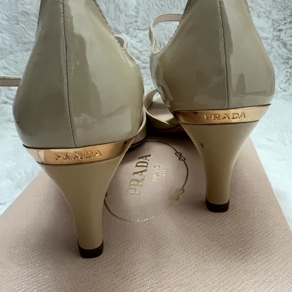 Prada shoes - Picture 4 of 8